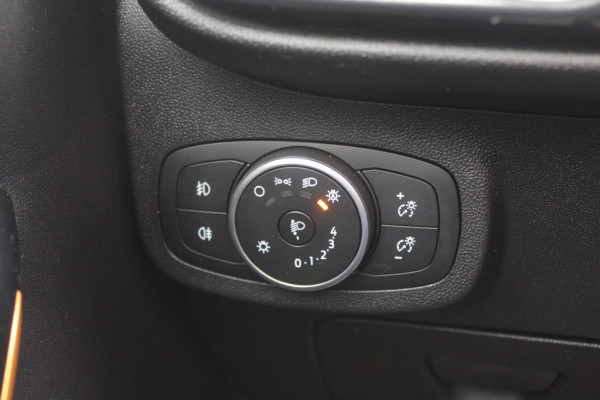 Ford Fiesta 1.0 EcoBoost Active First Edition Panoramadak / Parkeerhulp achter / Navigatie / DAB / ACC / Keyless