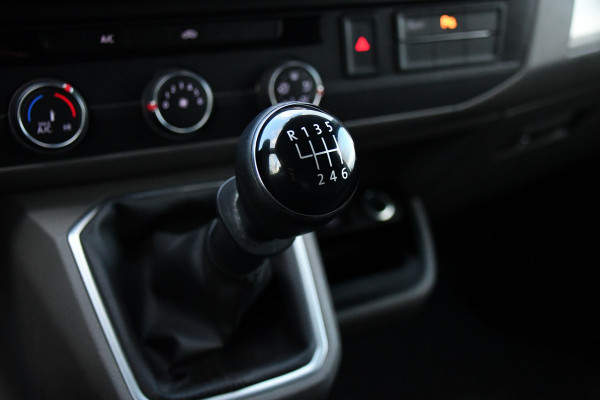Volkswagen Transporter 2.0 TDI L1H1 Bulli Virtual, Adaptieve Cruise, Carplay, 150PK, Sensoren, NAVI, LED, UNIEK!