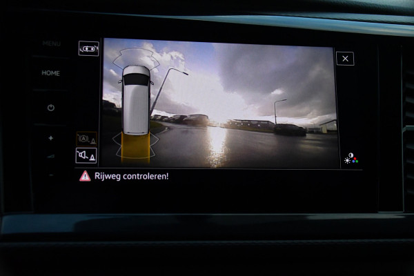 Volkswagen Transporter 2.0 TDI L1H1 Bulli Virtual, Adaptieve Cruise, Carplay, 150PK, Sensoren, NAVI, LED, UNIEK!