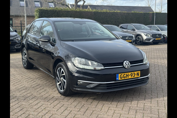 Volkswagen Golf 1.0 TSI Comfortline / Camera / CarPlay / 16'' / Navigatie / Parkeerhulp V+A / Getint glas / DAB / ACC