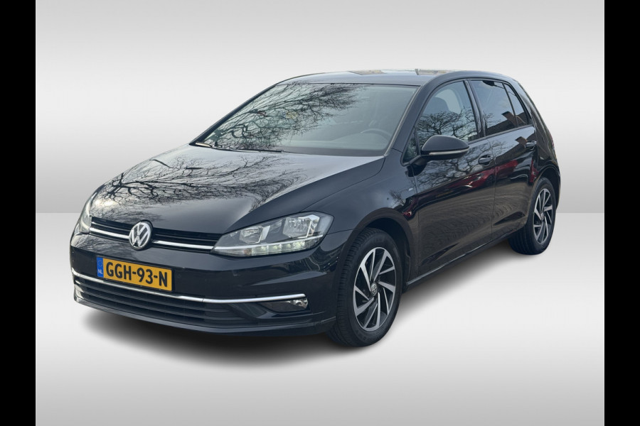 Volkswagen Golf 1.0 TSI Comfortline / Camera / CarPlay / 16'' / Navigatie / Parkeerhulp V+A / Getint glas / DAB / ACC
