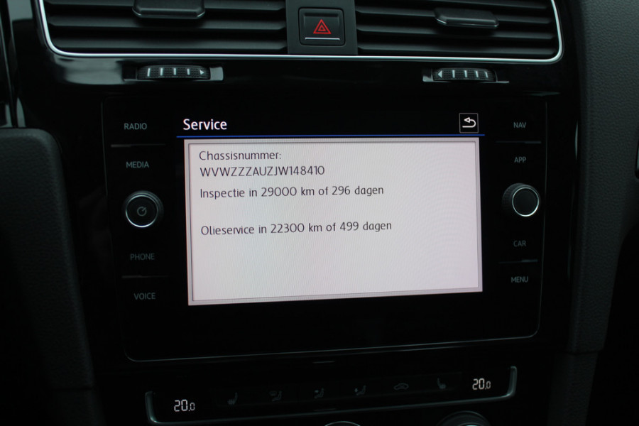 Volkswagen Golf 1.0 TSI Comfortline / Camera / CarPlay / 16'' / Navigatie / Parkeerhulp V+A / Getint glas / DAB / ACC