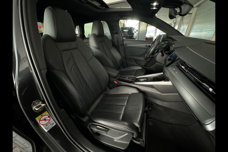 Audi A3 Sportback 30 TFSI S Line Pano|Sfeer|Night|Leer|CarPlay