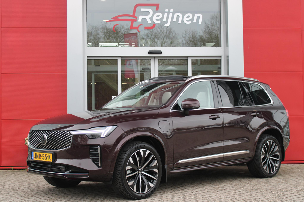 Volvo XC90 2.0 T8 456PK PHEV AWD PLUS BRIGHT | LUCHTVERING VOOR / ACHTER MET FOUR-C SETTINGS  | PANORAMISCH SCHUIF / KANTELDAK | EXTRA GETINT GLAS OP DE ACHTER PORTIEREN | BOWERS & WILKINS HIFI PREMIUM AUDI SYSTEEM INCLUSIEF FRESH AIR SUBWOOFER  | NAVIGATIE SYSTEEM BY GOOGLE MAPS | 360° CAMERA | ELEKTRISCH WEGKLAPBARE TREKHAAK | HEAD-UP DISPLAY | COMFORT STOELEN MET MASAGE FUNCTIE | STOEL VERWARMING EN VENTILATIE | ELEKTRISCH VERSTELBARE COMFORT STOEL MET GEHEUGEN EN ELEKTRISCH VERSTELBARE ZIJWANGEN | GEPERFOREERD NAPPA LEDER BEKLEDING BLOND / CHARCOAL | ACHTERBANK VERWARMING | N