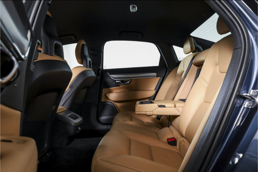Volvo S90 2.0 T4 190 PK Momentum+ - Automaat Orig. NL | Polestar Engineerd | Dig. Cockpit | Cruise | Stoelverw. | PDC | NAV + App. Connect | ECC | Elek.Trekhaak | LM 18" |
