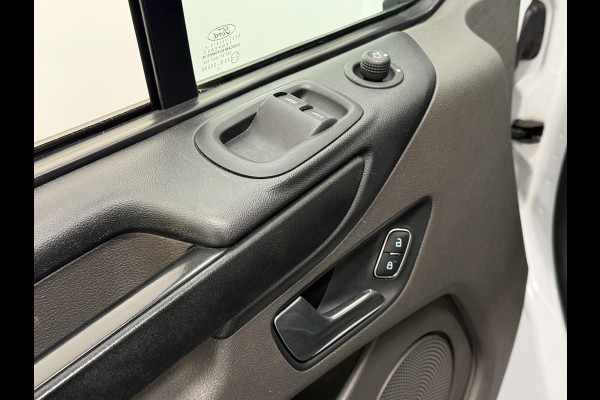 Ford Transit Custom 300 2.0 TDCI L2H1 Trend Airco Cruise Control Parkeersensoren Verwarmbare voorstoelen
