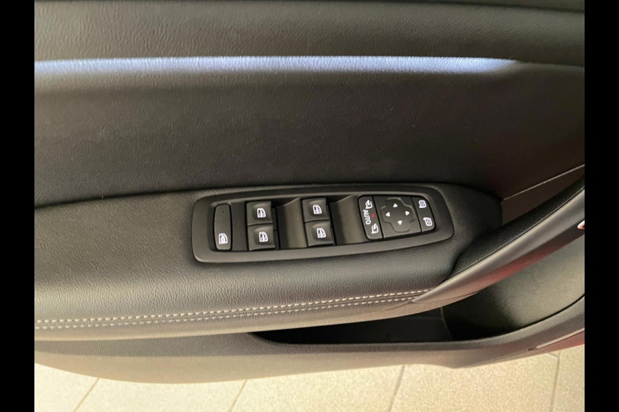 Renault Mégane Estate 1.3 TCe 140 Techno AIRCO NAVI CRUISE ELEK RAMEN CENT VERG VELGEN PRIVACYGLAS ZEER NETTE AUTO