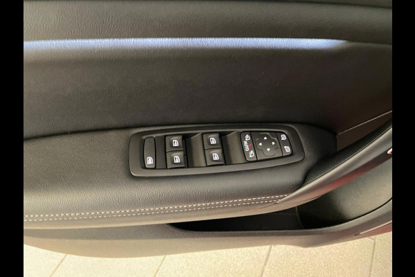 Renault Mégane Estate 1.3 TCe 140 Techno AIRCO NAVI CRUISE ELEK RAMEN CENT VERG VELGEN PRIVACYGLAS ZEER NETTE AUTO