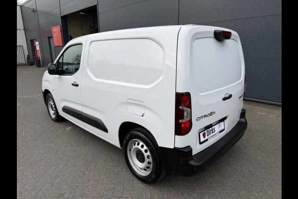 Citroën Berlingo 130pk Club (Camera - Navigatie - Laadruimte betimmering - 3-zits - Parkeersensoren V+A - Airco - Cruise Controle - Apple Carplay