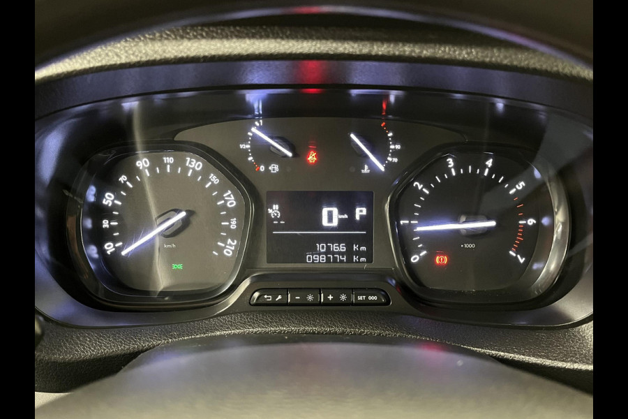 Peugeot Expert 2.0 BlueHDI 180PK Dubbele Cabine Automaat Navigatie Parkeersensoren Clima Control Trekhaak