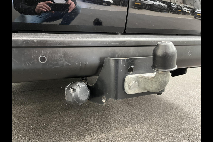 Peugeot Expert 2.0 BlueHDI 180PK Dubbele Cabine Automaat Navigatie Parkeersensoren Clima Control Trekhaak