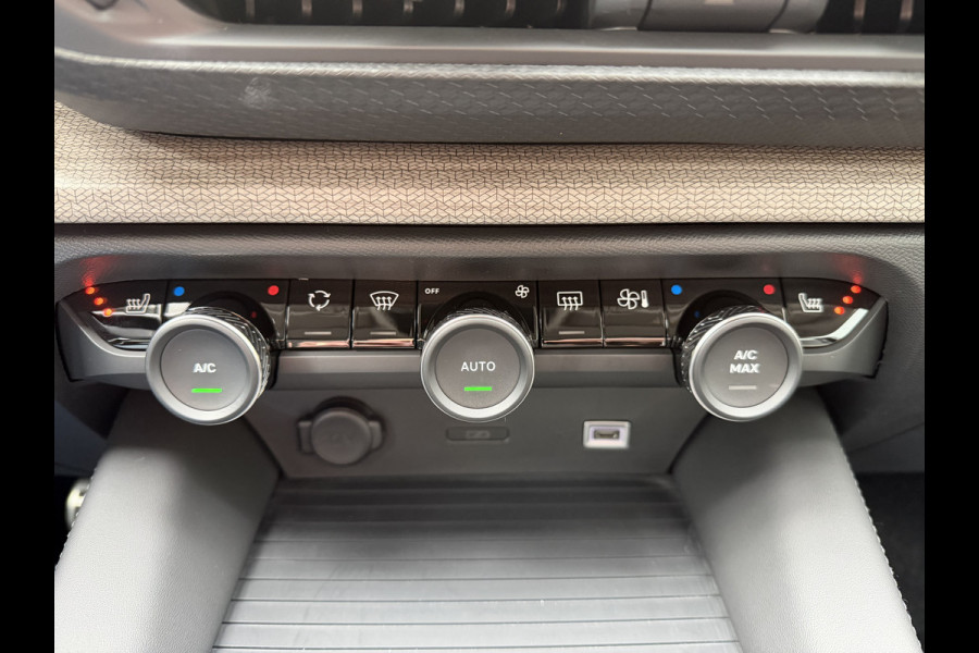 Citroën C5 X 225pk Plug-in Hybrid Shine (Elektrisch Schuifdak - Leder incl verwarming/geheugen - Elektrische Klep - HiFi - 360gr Camera - Ada