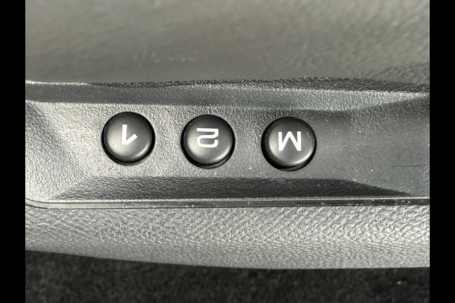 Citroën C5 X 225pk Plug-in Hybrid Shine (Elektrisch Schuifdak - Leder incl verwarming/geheugen - Elektrische Klep - HiFi - 360gr Camera - Ada