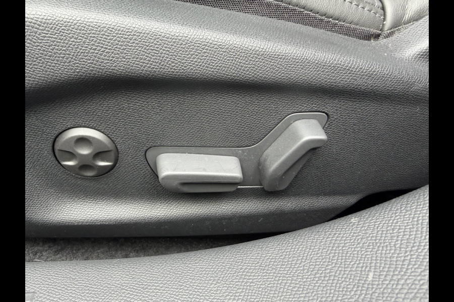 Citroën C5 X 225pk Plug-in Hybrid Shine (Elektrisch Schuifdak - Leder incl verwarming/geheugen - Elektrische Klep - HiFi - 360gr Camera - Ada