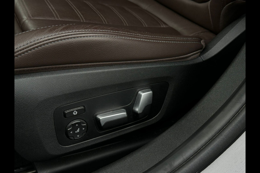 BMW 3 Serie Touring 320i High Executive, Automaat, Leder, Virtual Cockpit, Cruise, Memory, NAP