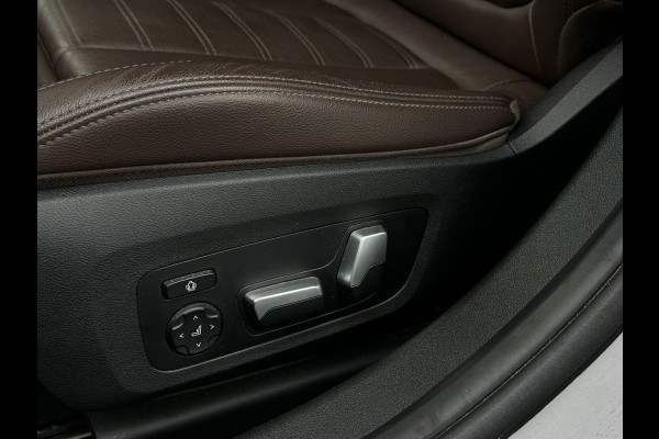 BMW 3 Serie Touring 320i High Executive, Automaat, Leder, Virtual Cockpit, Cruise, Memory, NAP