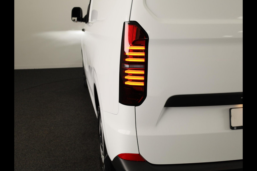 Volkswagen Transporter 2.0 TDI L1H1 28 Life | Adaptieve Cruise Control | App Connect (Android & Apple) | Camera