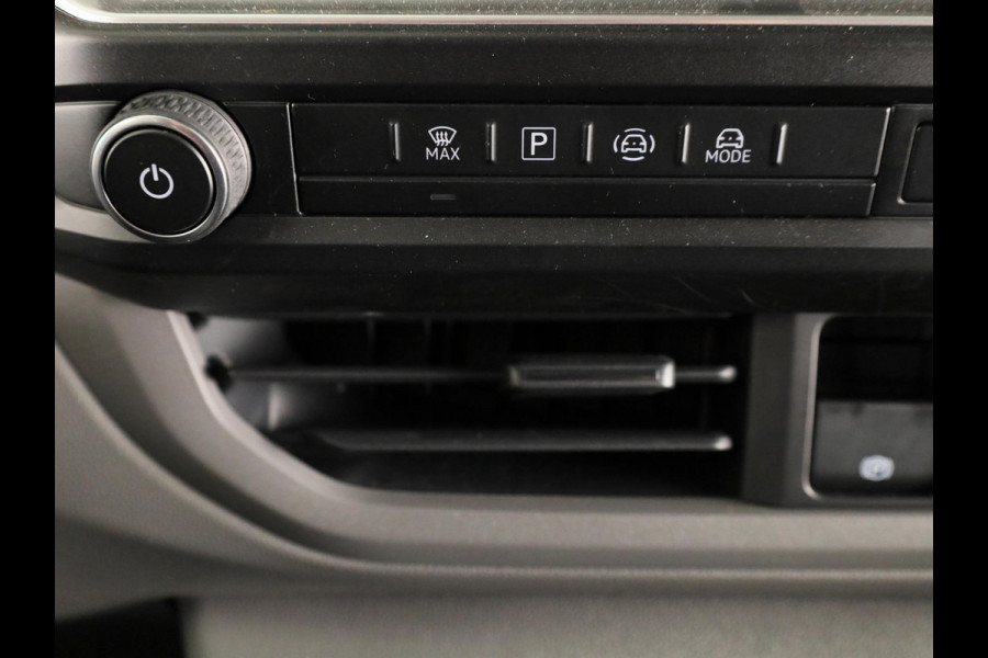 Volkswagen Transporter 2.0 TDI L1H1 28 Life | Adaptieve Cruise Control | App Connect (Android & Apple) | Camera