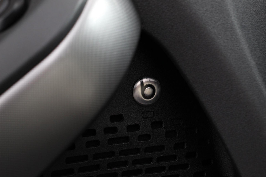 Fiat 500X Fiat 500X 1,4 Turbo 150pk Yacht Club Automaat | Leder | Navigatie | Audio | Canvas vouwdak | Adaptive Cruise Control | Camera | Dab | Led | 18" Lichtmetalen Velgen | Extra getint glas