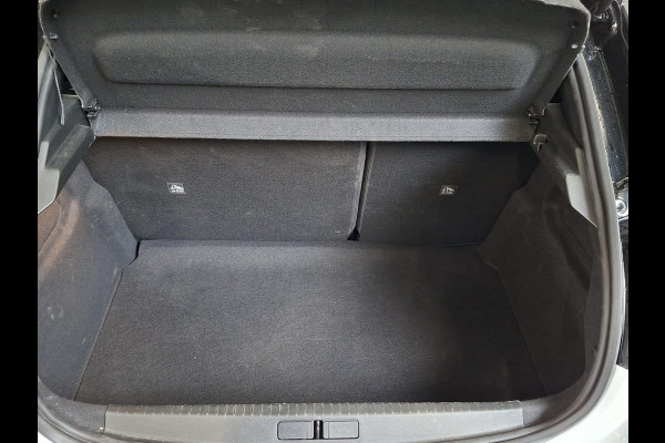 Opel Corsa 1.2 Turbo 110pk Hybrid Automaat GS Navigatie Airco Cruise control Parkeersensoren Apple Carplay/ Android Auto Camera Lichtmetalen velgen LED