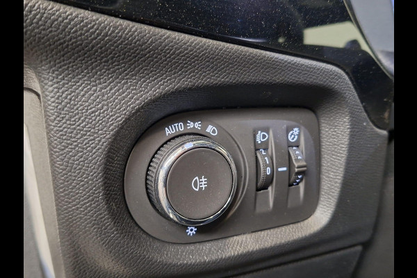 Opel Corsa 1.2 Turbo 110pk Hybrid Automaat GS Navigatie Airco Cruise control Parkeersensoren Apple Carplay/ Android Auto Camera Lichtmetalen velgen LED