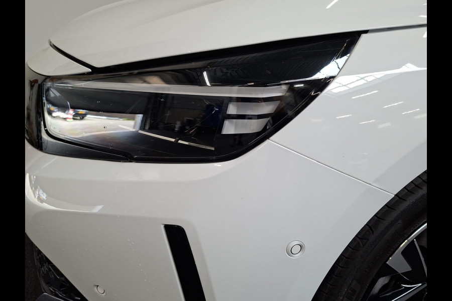 Opel Corsa 1.2 Turbo 110pk Hybrid Automaat GS Navigatie Airco Cruise control Parkeersensoren Apple Carplay/ Android Auto Camera Lichtmetalen velgen LED