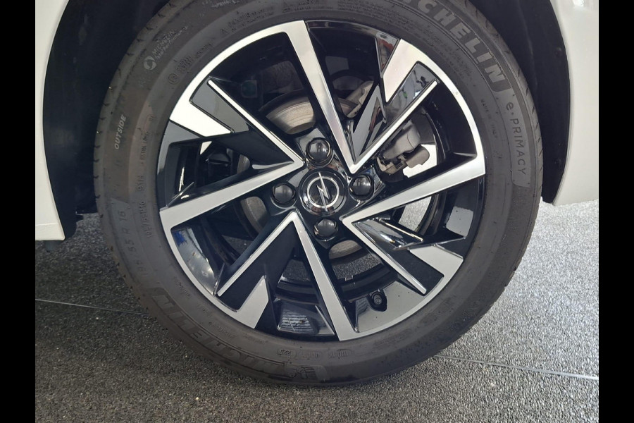 Opel Corsa 1.2 Turbo 110pk Hybrid Automaat GS Navigatie Airco Cruise control Parkeersensoren Apple Carplay/ Android Auto Camera Lichtmetalen velgen LED