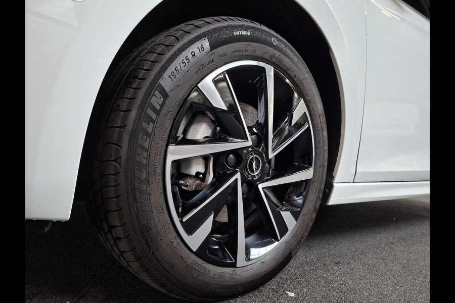 Opel Corsa 1.2 Turbo 110pk Hybrid Automaat GS Navigatie Airco Cruise control Parkeersensoren Apple Carplay/ Android Auto Camera Lichtmetalen velgen LED