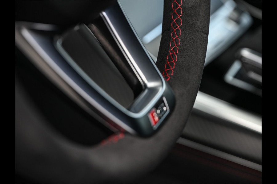 Audi RSQ8 4.0 TFSI RS Q8 Urban Quattro | Ceramic | B&O Advanced | Head-up | 360 Camera | Carbon pack | Adaptive cruise | Ambiance interieur | 4 zone climate |