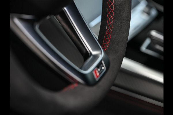 Audi RSQ8 4.0 TFSI RS Q8 Urban Quattro | Ceramic | B&O Advanced | Head-up | 360 Camera | Carbon pack | Adaptive cruise | Ambiance interieur | 4 zone climate |