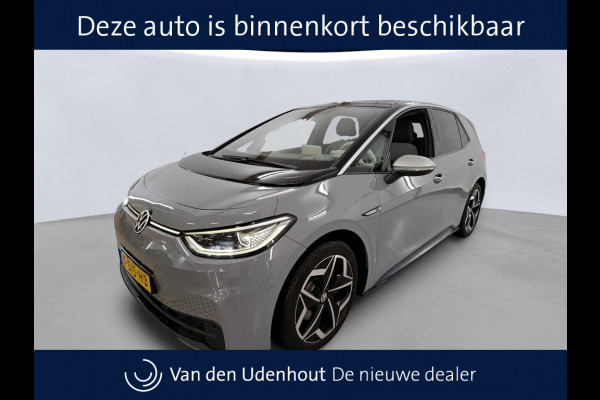 Volkswagen ID.3 First Plus 58 kWh | IQ.Light | Trekhaak | Camera | 19" | Navi