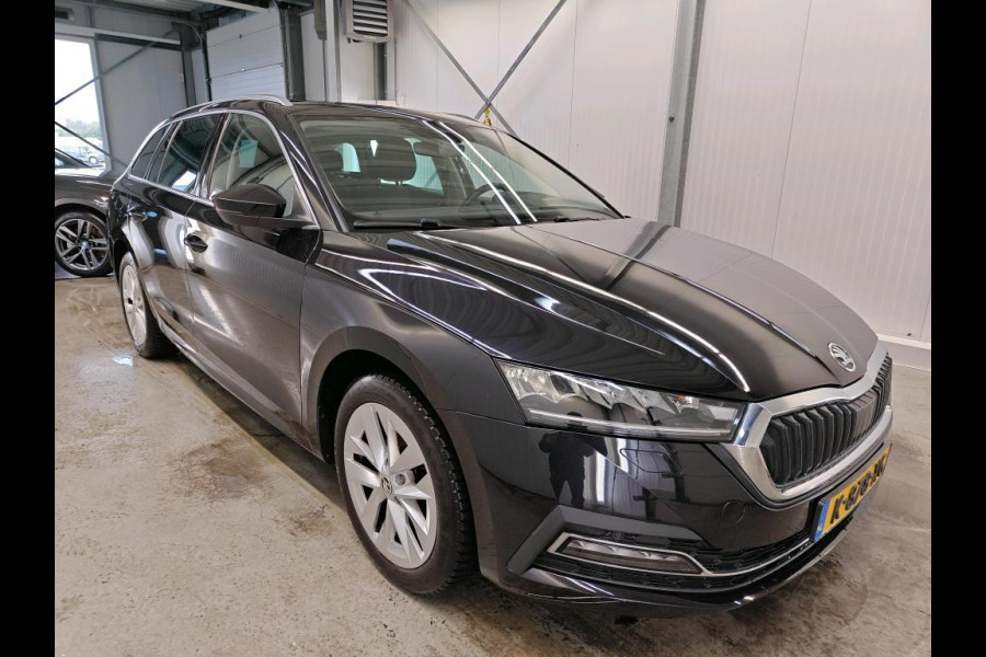 Škoda Octavia Combi 1.0 TSI Business Edition Plus NL-AUTO | PANODAK | TREKHAAK