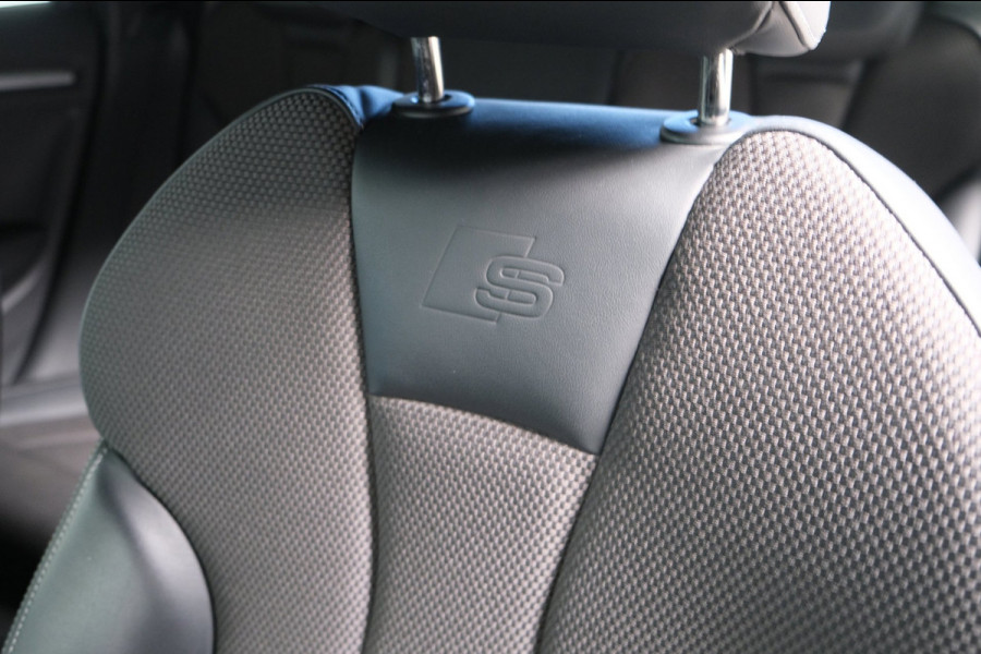 Audi A3 Limousine 35 TFSI CoD Advance Sport 2x S-Line Automaat - N.A.P. Airco, Cruise, PDC.