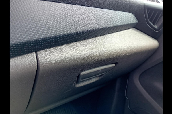 Ford Transit Connect 100pk L2 Trend Automaat Trekhaak Airco Navigatie Cruise Control