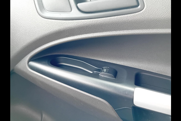 Ford Transit Connect 100pk L2 Trend Automaat Trekhaak Airco Navigatie Cruise Control