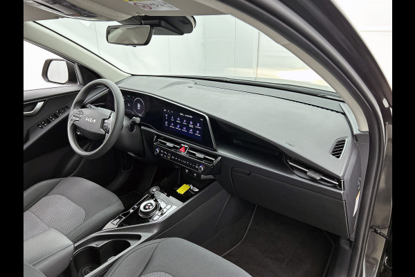 Kia Niro EV 64.8 KWh / Nieuw model / SOH 100% Light Edition / Cruise-Adaptief / Navi Full Map / Apple Carplay / Airconditioning Fabrieksgarantie