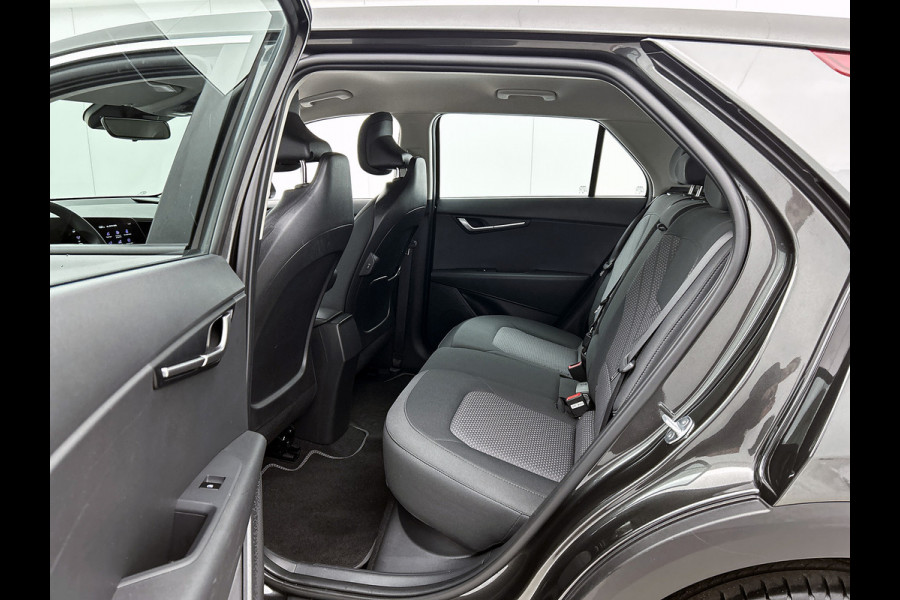 Kia Niro EV 64.8 KWh / Nieuw model / SOH 100% Light Edition / Cruise-Adaptief / Navi Full Map / Apple Carplay / Airconditioning Fabrieksgarantie