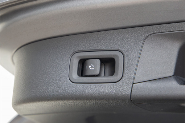 Mercedes-Benz GLA 250 e AMG Premium, Designo, Pano, Distronic, Nightpakket, Key-Less