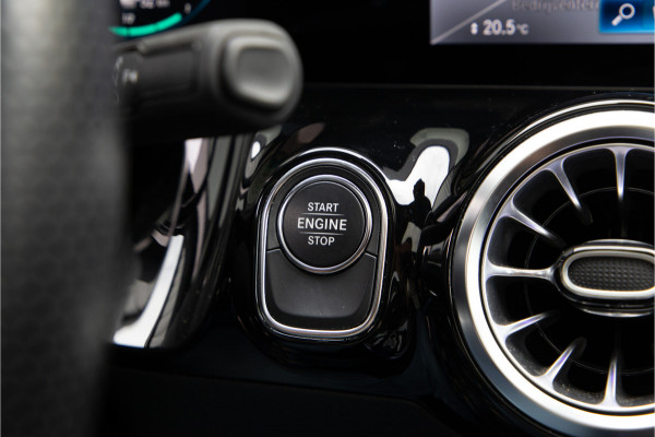 Mercedes-Benz GLA 250 e AMG Premium, Designo, Pano, Distronic, Nightpakket, Key-Less