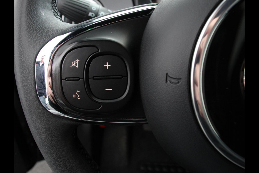 Fiat 500C 1.0 Hybrid Club Cabrio Airco LED Parkeersensoren achter Cruise control Radio Apple Carplay/ Android Auto