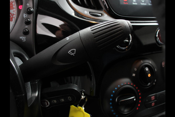 Fiat 500C 1.0 Hybrid Club Cabrio Airco LED Parkeersensoren achter Cruise control Radio Apple Carplay/ Android Auto
