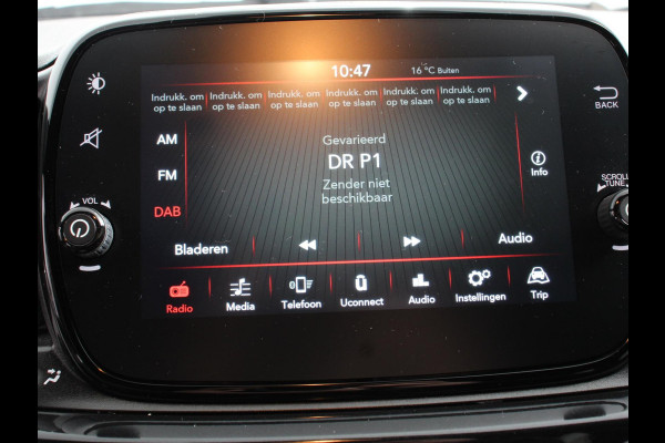 Fiat 500C 1.0 Hybrid Club Cabrio Airco LED Parkeersensoren achter Cruise control Radio Apple Carplay/ Android Auto