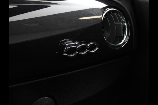Fiat 500C 1.0 Hybrid Club Cabrio Airco LED Parkeersensoren achter Cruise control Radio Apple Carplay/ Android Auto