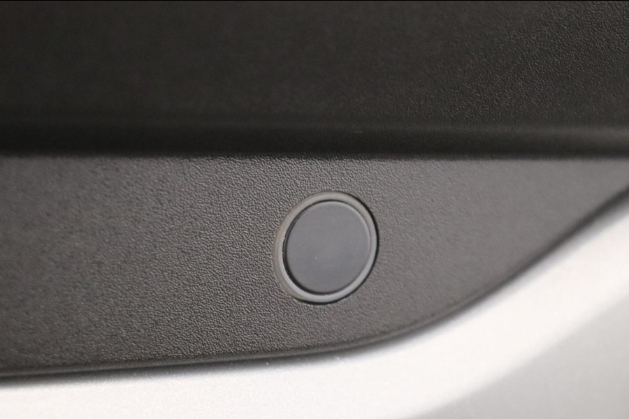 Opel Grandland X 1.2 Turbo Business Executive | Origineel NL | Trekhaak | Navigatie |