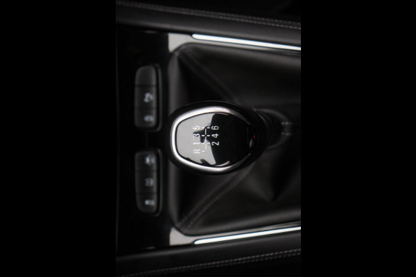 Opel Grandland X 1.2 Turbo Business Executive | Origineel NL | Trekhaak | Navigatie |