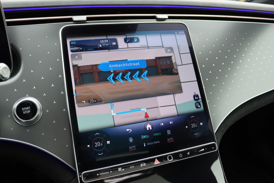 Mercedes-Benz EQS 450+ AMG Line Premium 108 kWh | Luchtvering | Achterasbesturing | Distronic+ | Trekhaak | HUD | Verwarmd Stuurwiel | Memory | Digital Light | Burmester | Stoelverwarming |