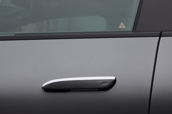 Mercedes-Benz EQS 450+ AMG Line Premium 108 kWh | Luchtvering | Achterasbesturing | Distronic+ | Trekhaak | HUD | Verwarmd Stuurwiel | Memory | Digital Light | Burmester | Stoelverwarming |