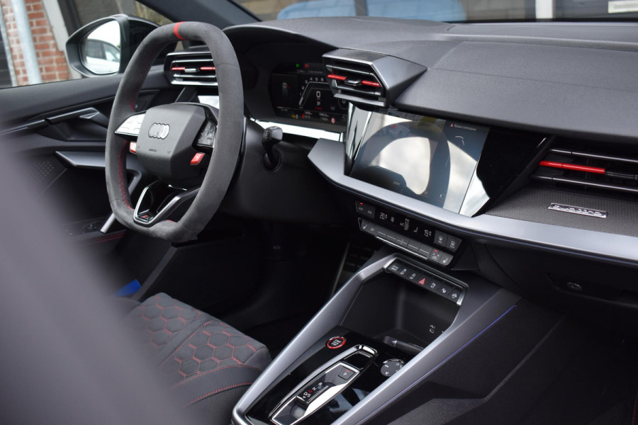 Audi RS3 Sportback 2.5 TFSI quattro Pano Kuip Lane Keyless Sonos Camera