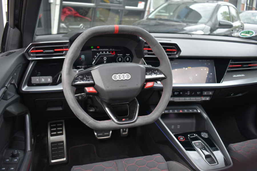 Audi RS3 Sportback 2.5 TFSI quattro Pano Kuip Lane Keyless Sonos Camera