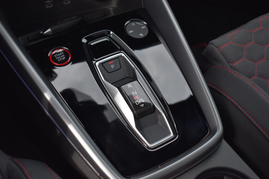 Audi RS3 Sportback 2.5 TFSI quattro Pano Kuip Lane Keyless Sonos Camera